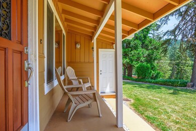 460 Rancho Vista Dr, Grants Pass, OR 97526 - photo 2