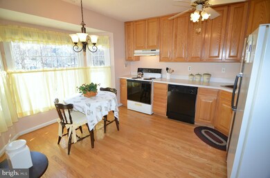 1452 Vineyard Ct unit 111, Crofton, MD 21114 - photo 4