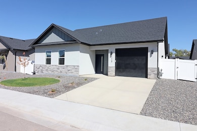 2450 Hamilton Rd unit B, Grand Junction, CO 81505 - photo 4