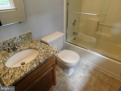 612 Southampton Dr, Ruther Glen, VA 22546 - photo 5