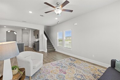 1400 Apricot Ln, Gainesville, TX 76240 - photo 6