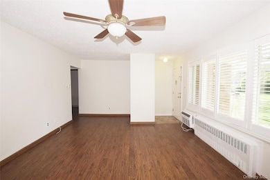 72 Edmunton Dr unit B-7, North Babylon, NY 11703 - photo 6