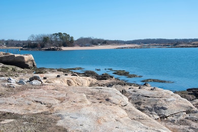 1 Mansfield Grove Rd unit 306, East Haven, CT 06512 - photo 5