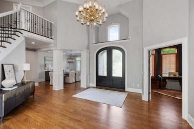 9317 E Kemper Rd, Loveland, OH 45140 - photo 3