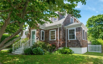 122 Ruggles Ave, Newport, RI 02840 - photo 3