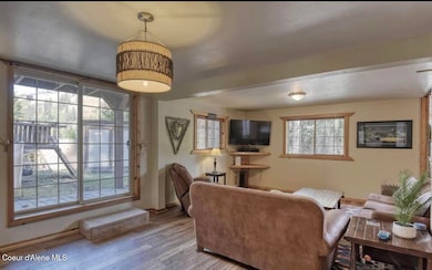 24 Living Area