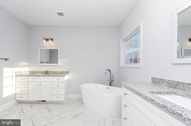 329 Anglers Ridge Dr, Harpers Ferry, WV 25425 - photo 5