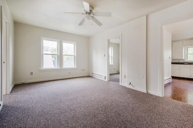 209 Beech St E, Three Oaks, MI 49128 - photo 6