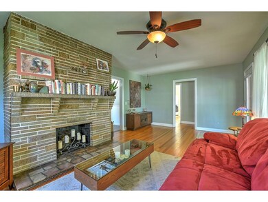 415 W Poplar St, Johnson City, TN 37604 - photo 4