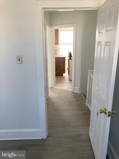 1028 S Lynbrook Rd, Darby, PA 19023 - photo 5