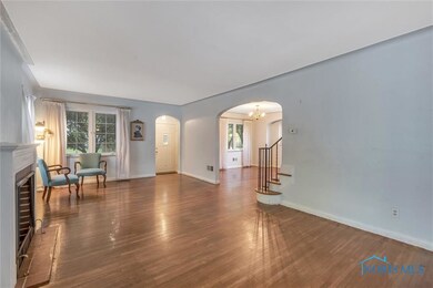 3709 Grantley Rd, Toledo, OH 43613 - photo 7