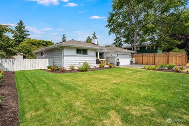 7915 186th St SW, Edmonds, WA 98026 - photo 2