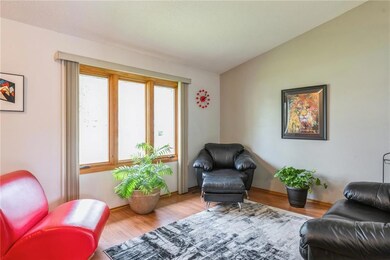 1912 Thornton Ct, Des Moines, IA 50320 - photo 4