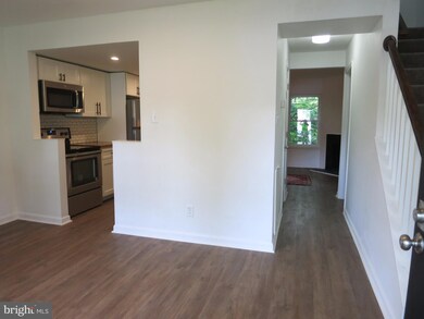 9102 Lambskin Ln, Columbia, MD 21045 - photo 2