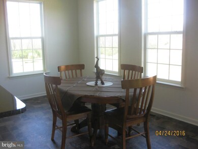 92 Bugatti Ct, Inwood, WV 25428 - photo 4