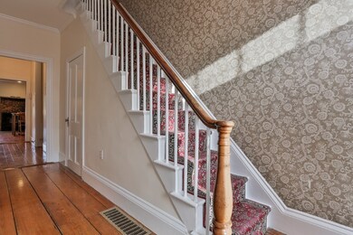 10 Tremont St, Newburyport, MA 01950 - photo 3