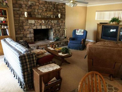 Family RoomIMG_0008