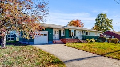 10 Nash St, Lewiston, ME 04240 - photo 3