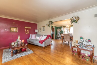 201 Maplecrest-8