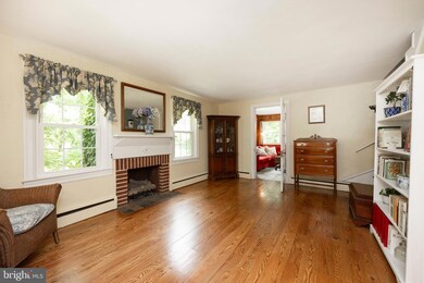 964 Dampman Rd unit 2, Honey Brook, PA 19344 - photo 6