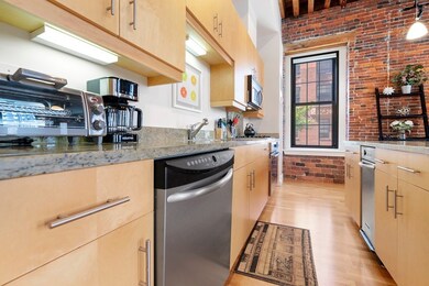 99-105 Broad St unit 2C, Boston, MA 02110 - photo 4