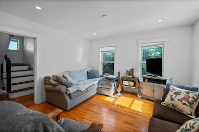 90 Pierce St, Malden, MA 02148 - photo 4