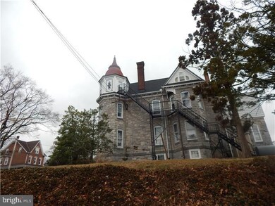 209 Yost Ave, Spring City, PA 19475 - photo 2