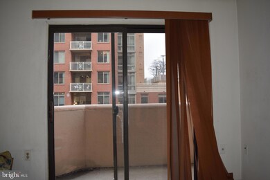 Woodbury Heights Condominium unit 1010, Arlington, VA 22201 - photo 4