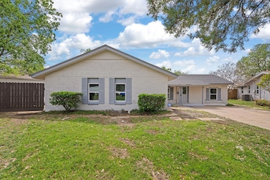 Single story home with brick siding, central air c