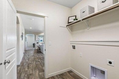 Jackson Laundry Room
