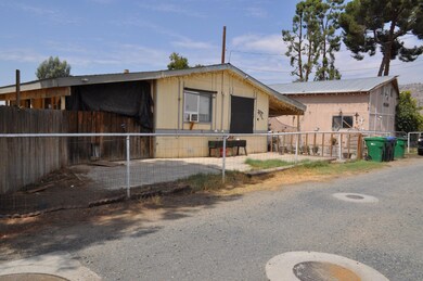 27795 Avenue 146 unit A, Porterville, CA 93257 - photo 2