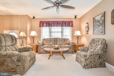 7715 Newington Forest Ave, Springfield, VA 22153 - photo 4