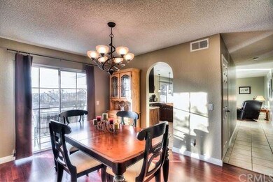 Formal Dining