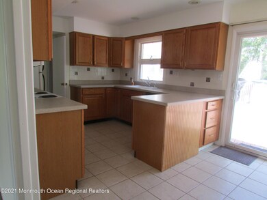 30 Ardmore Ln, Matawan, NJ 07747 - photo 3