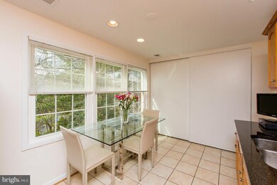8028 Quarry Ridge Way unit 2A, Bethesda, MD 20817 - photo 7