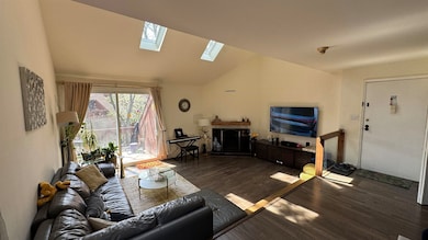 530 Teal Plaza unit 530, Secaucus, NJ 07094 - photo 2