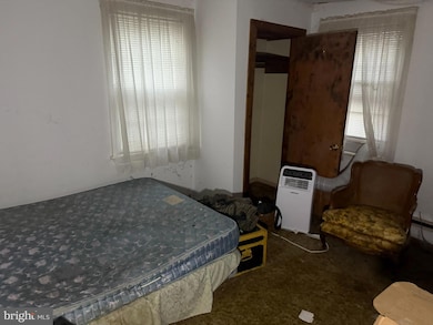 7923 Maplewood Dr, Manassas, VA 20111 - photo 4