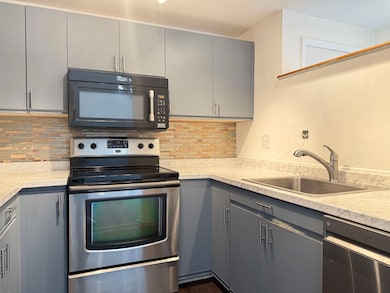 4 Churchill Ct unit UN112, Bedford, NH 03110 - photo 4