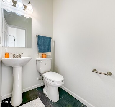 13705 Kristina St, Williston, ND 58801 - photo 7