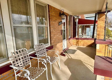 3929 Caniff St, HamtraMcK, MI 48212 - photo 4