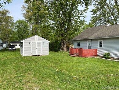 exterior side/shed