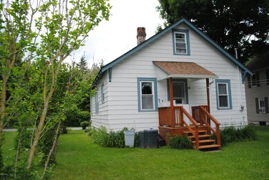 28 Stanton St, Honesdale, PA 18431 - photo 6