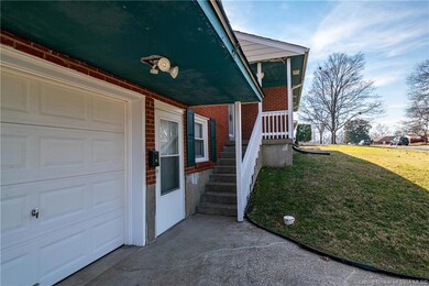 2606 E Robin Rd, New Albany, IN 47150 - photo 4