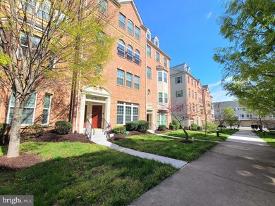 15103 Leicestershire St unit 69, Woodbridge, VA 22191 - photo 2
