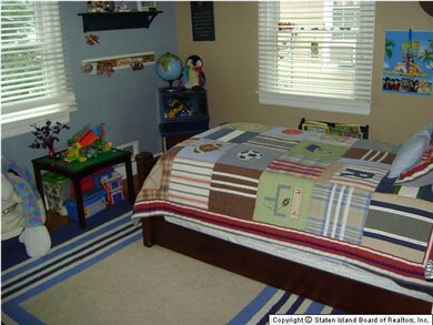 181 Maine Ave, Staten Island, NY 10314 - photo 7