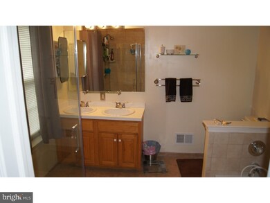 1802 Harrison Ct unit 1802, Norristown, PA 19403 - photo 7
