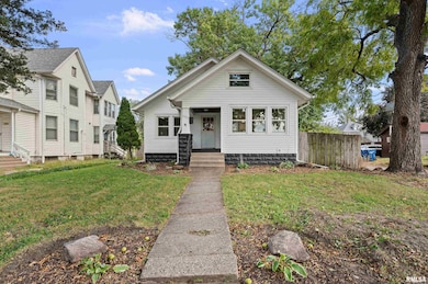 1921 Lillie Ave, Davenport, IA 52804 - photo 2