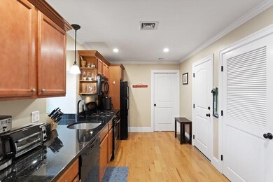 75 Pine St unit 31, Waltham, MA 02453 - photo 5