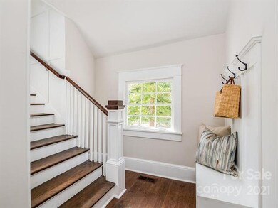 Foyer/Drop Zone