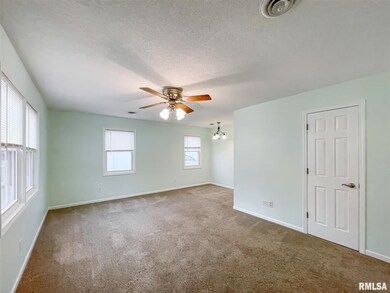 2116 W 69th St, Davenport, IA 52806 - photo 3